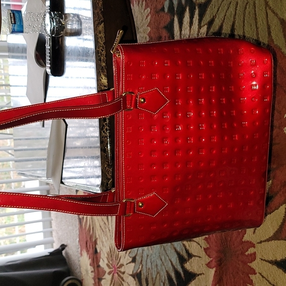 Arcadia Handbag - Picture 10 of 11